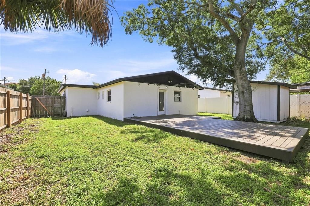For Sale: $369,900 (3 beds, 2 baths, 1140 Square Feet)