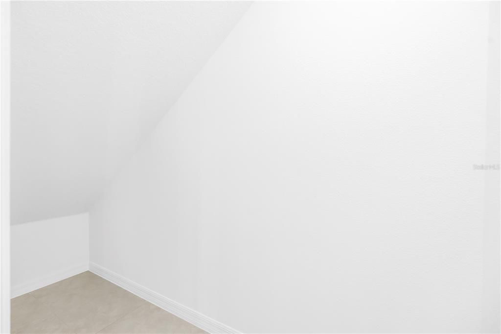 В аренду: $2,800 (4 спален, 2 ванн, 2458 Квадратных фут)
