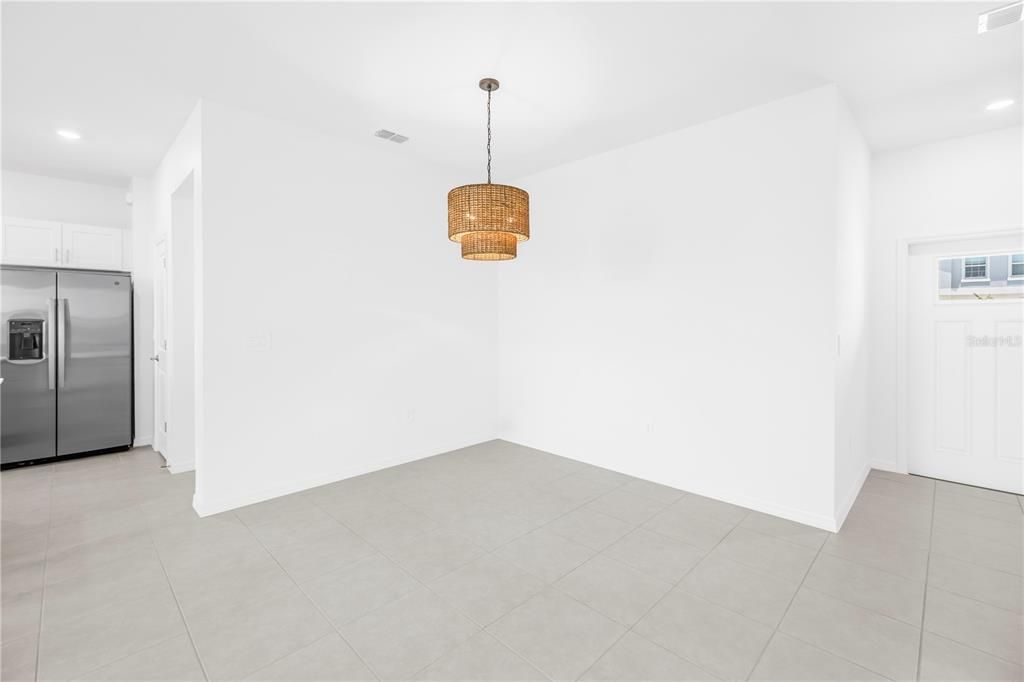 В аренду: $2,800 (4 спален, 2 ванн, 2458 Квадратных фут)