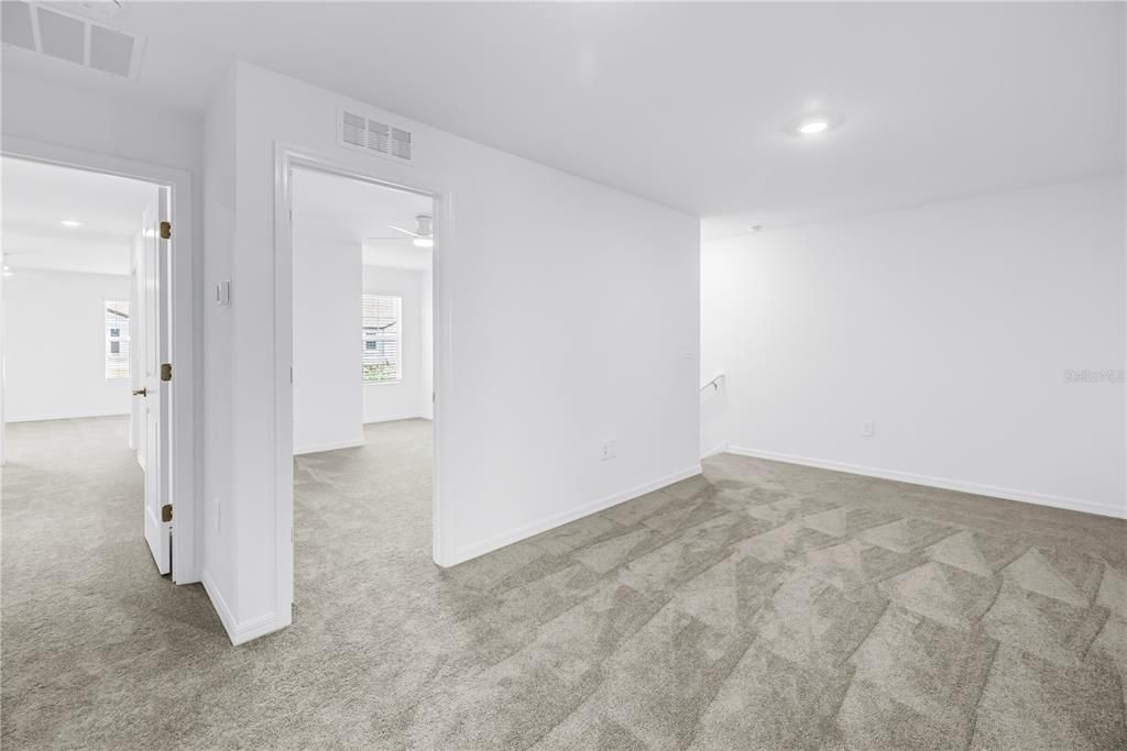 В аренду: $2,800 (4 спален, 2 ванн, 2458 Квадратных фут)