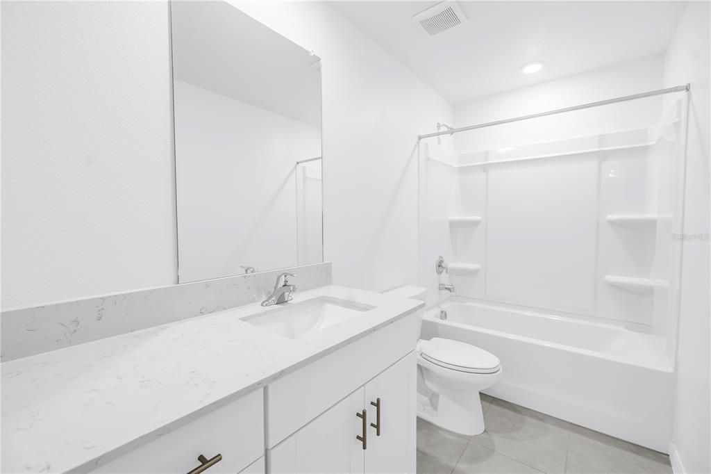 В аренду: $2,800 (4 спален, 2 ванн, 2458 Квадратных фут)