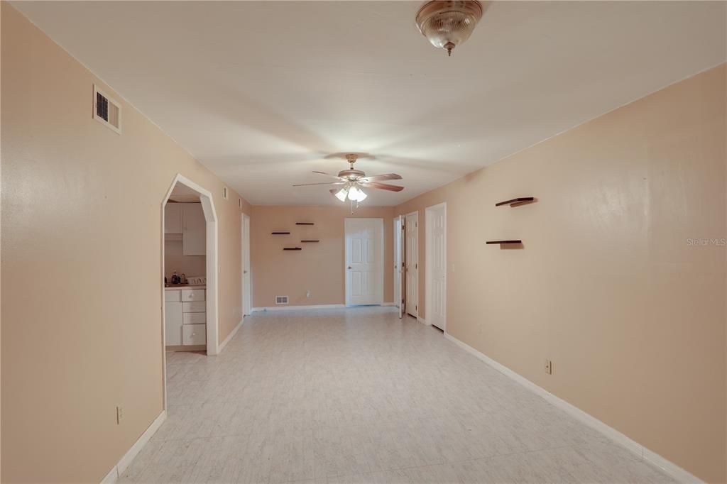 В аренду: $3,395 (4 спален, 3 ванн, 3524 Квадратных фут)