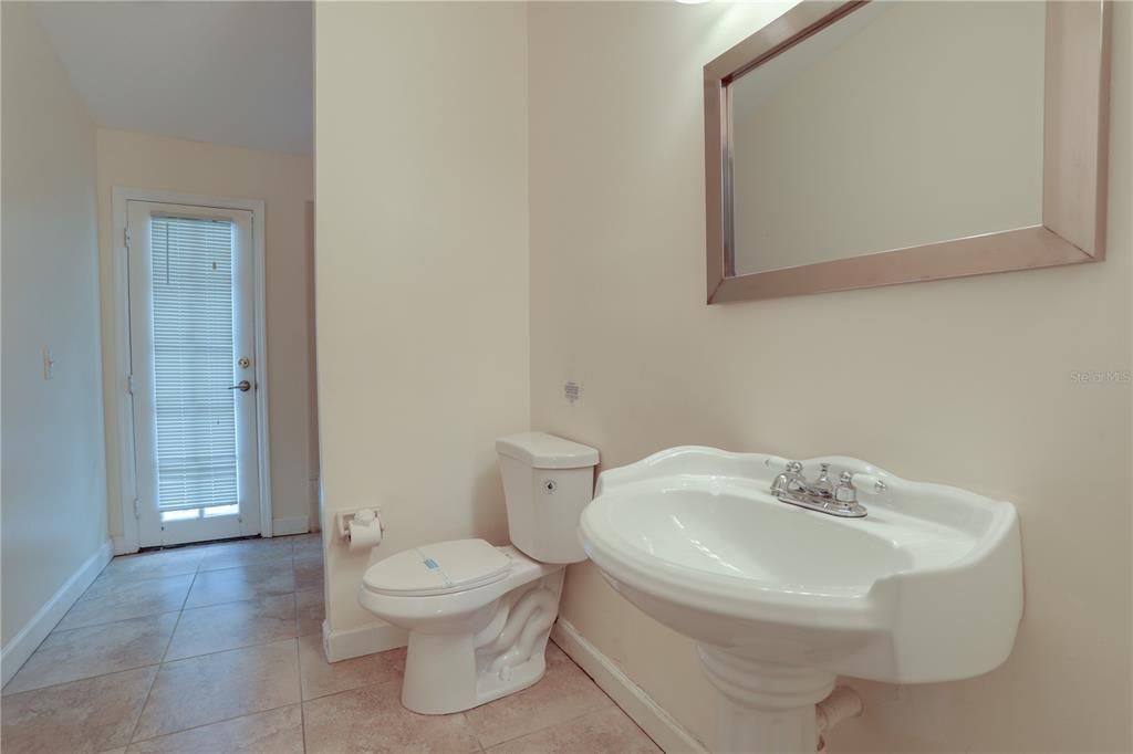 В аренду: $3,395 (4 спален, 3 ванн, 3524 Квадратных фут)