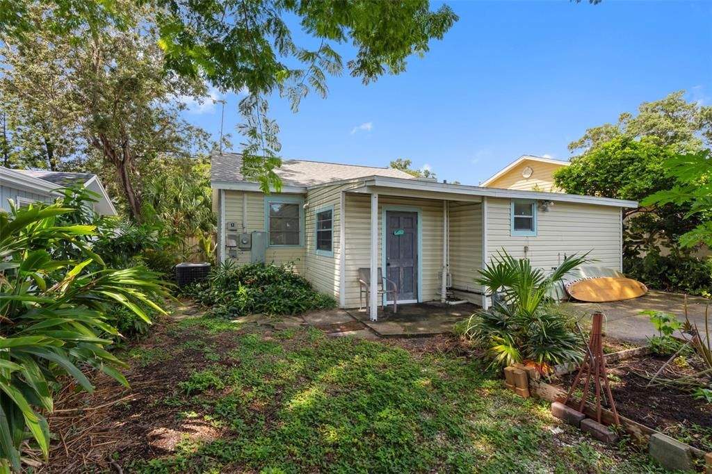 En Venta: $349,900 (3 camas, 2 baños, 888 Pies cuadrados)