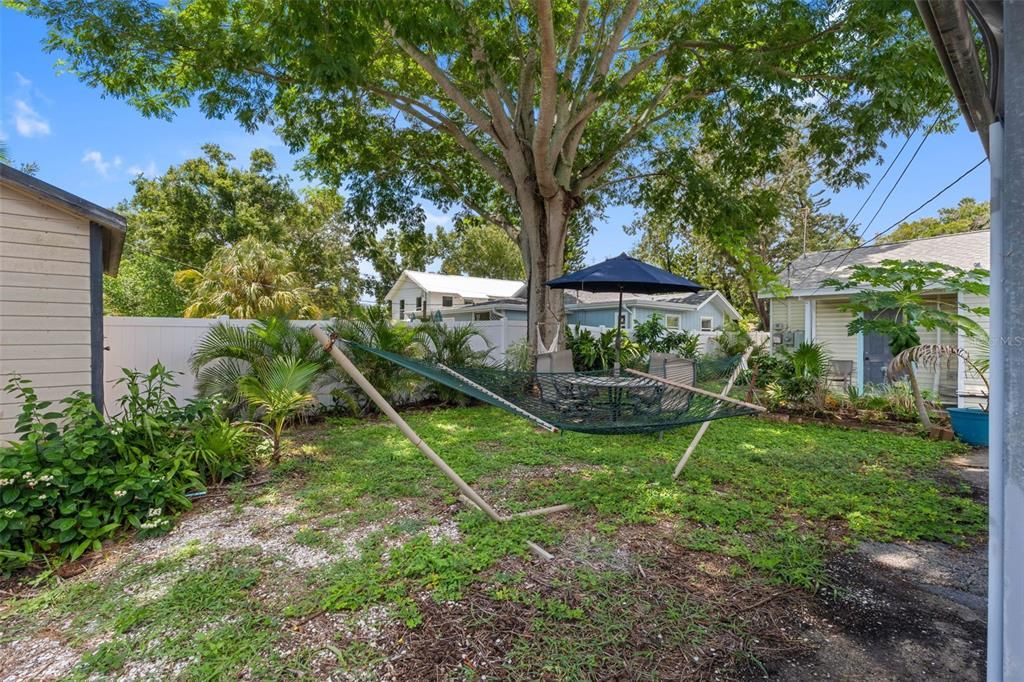 En Venta: $349,900 (3 camas, 2 baños, 888 Pies cuadrados)