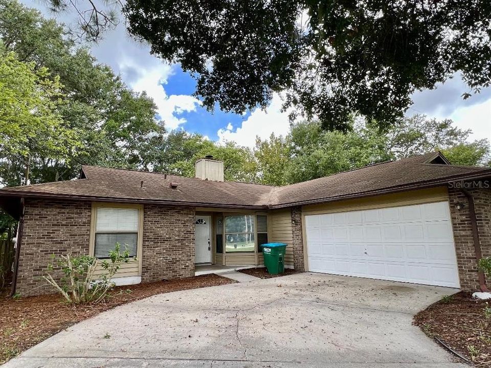 For Rent: $2,195 (3 beds, 2 baths, 1466 Square Feet)