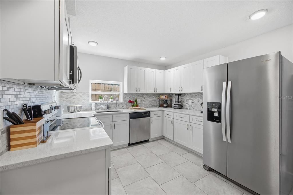For Sale: $270,000 (3 beds, 2 baths, 1188 Square Feet)