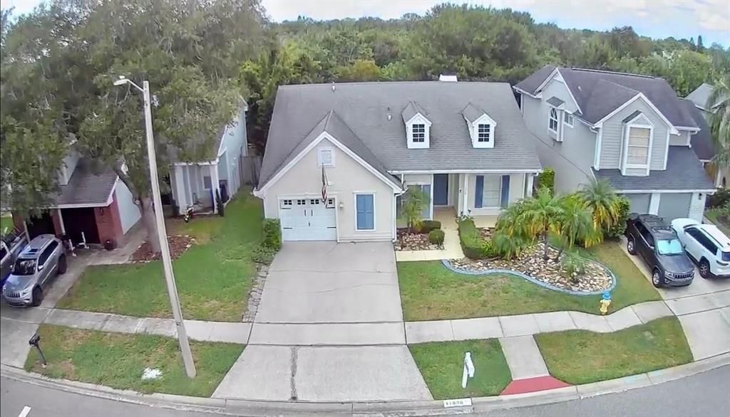 For Sale: $414,800 (3 beds, 2 baths, 1293 Square Feet)
