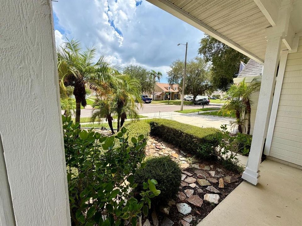 For Sale: $414,800 (3 beds, 2 baths, 1293 Square Feet)