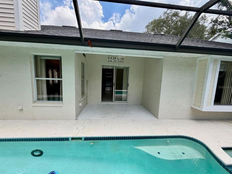 For Sale: $414,800 (3 beds, 2 baths, 1293 Square Feet)