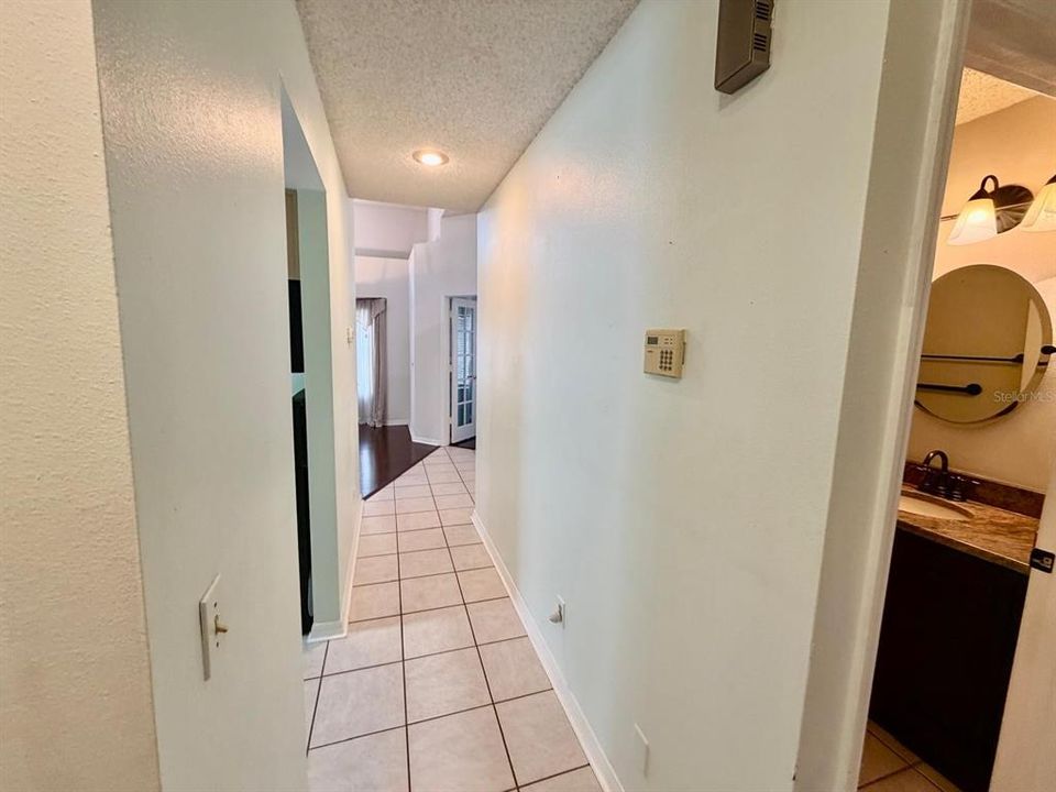For Sale: $414,800 (3 beds, 2 baths, 1293 Square Feet)