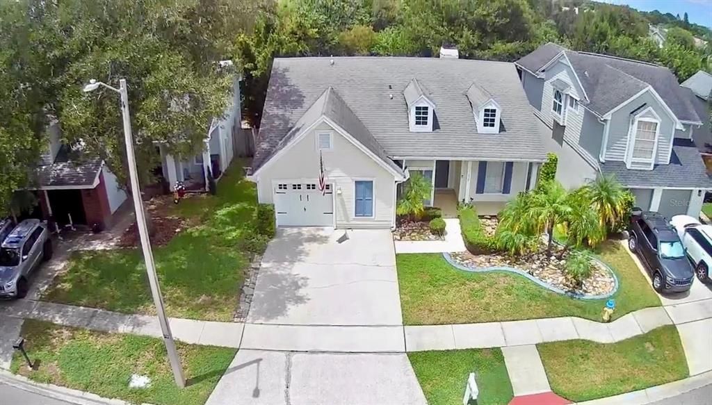 For Sale: $414,800 (3 beds, 2 baths, 1293 Square Feet)