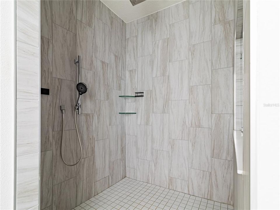 For Sale: $629,000 (5 beds, 3 baths, 3846 Square Feet)