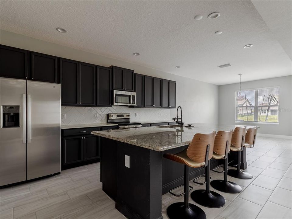 For Sale: $629,000 (5 beds, 3 baths, 3846 Square Feet)