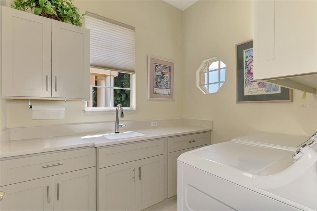 For Sale: $1,495,000 (4 beds, 4 baths, 3670 Square Feet)