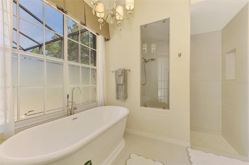 For Sale: $1,495,000 (4 beds, 4 baths, 3670 Square Feet)