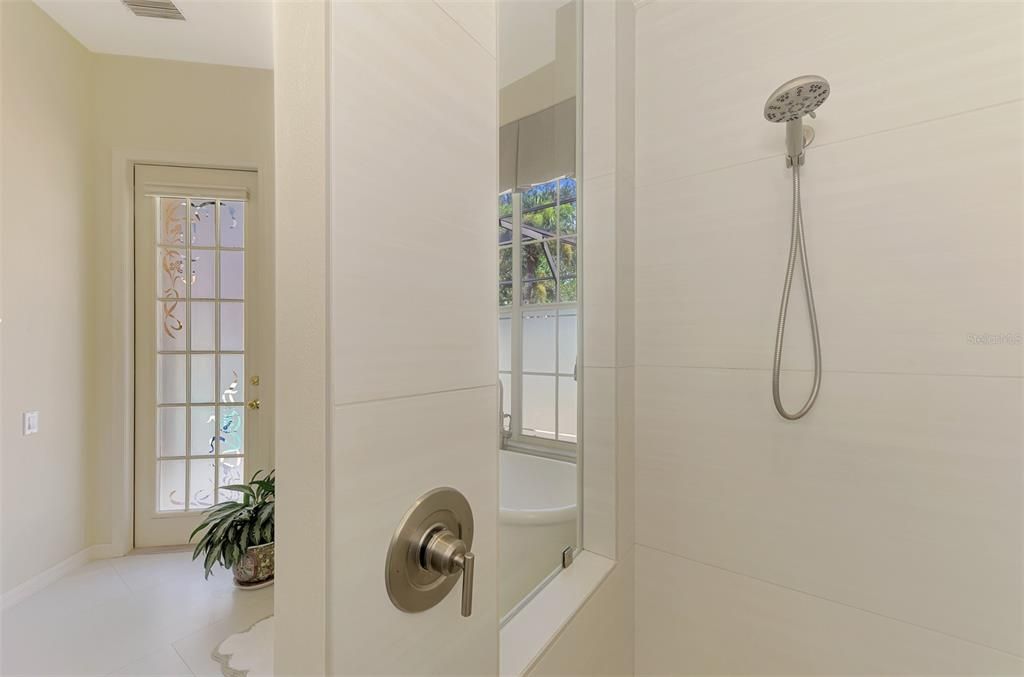 For Sale: $1,495,000 (4 beds, 4 baths, 3670 Square Feet)