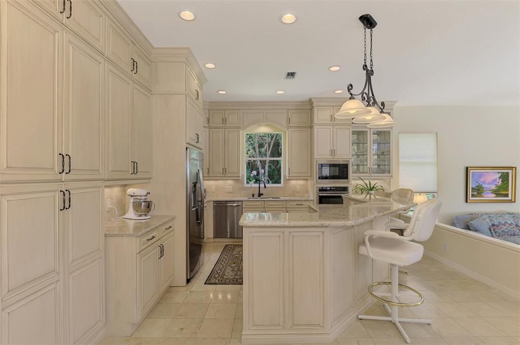 For Sale: $1,495,000 (4 beds, 4 baths, 3670 Square Feet)