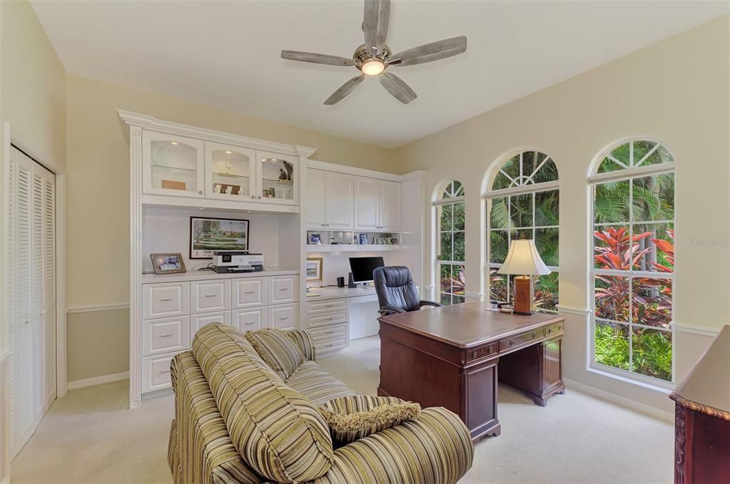 For Sale: $1,495,000 (4 beds, 4 baths, 3670 Square Feet)