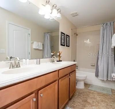 For Sale: $595,000 (7 beds, 5 baths, 3524 Square Feet)