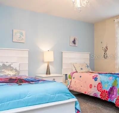 For Sale: $595,000 (7 beds, 5 baths, 3524 Square Feet)
