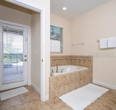 For Sale: $595,000 (7 beds, 5 baths, 3524 Square Feet)