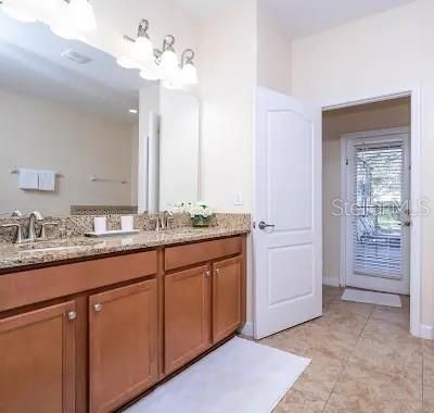 For Sale: $595,000 (7 beds, 5 baths, 3524 Square Feet)