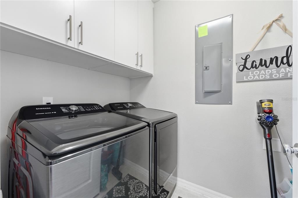 На продажу: $324,900 (2 спален, 2 ванн, 1617 Квадратных фут)
