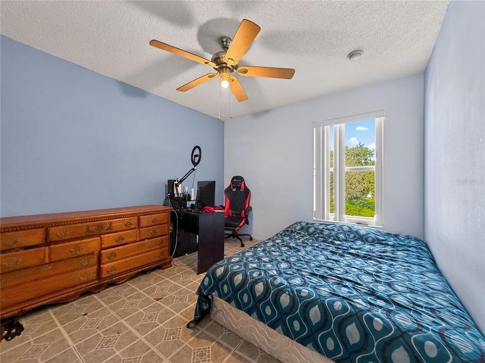 For Sale: $380,000 (4 beds, 2 baths, 2571 Square Feet)