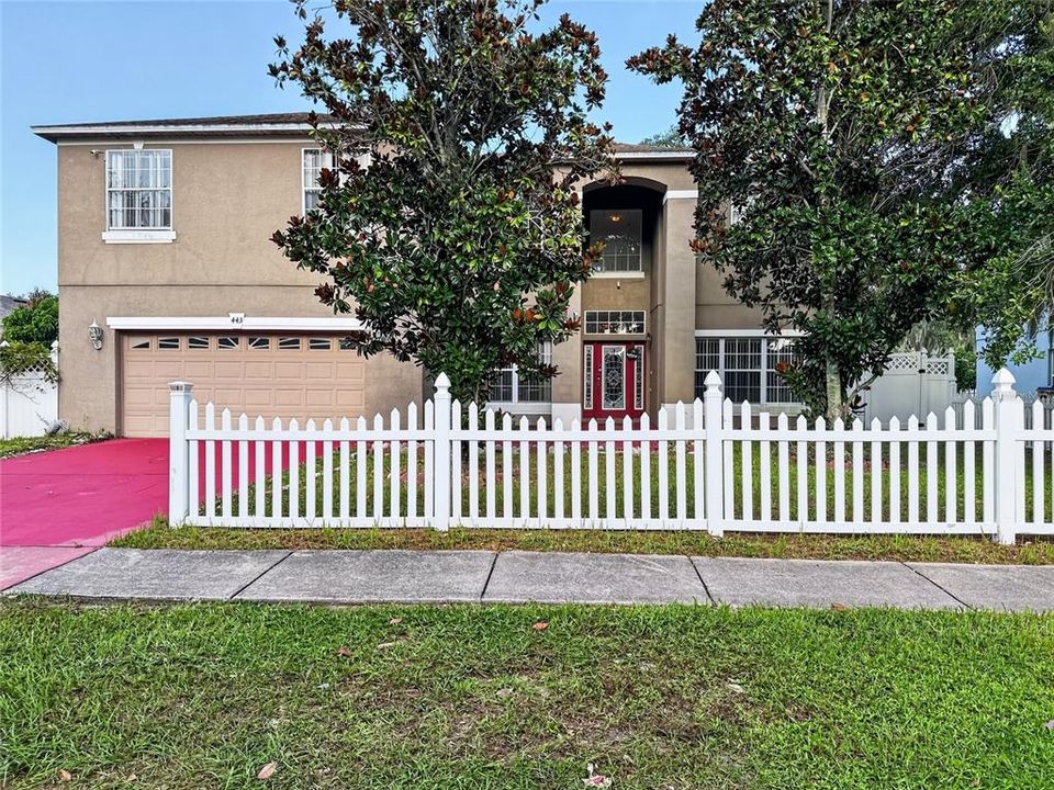 For Sale: $380,000 (4 beds, 2 baths, 2571 Square Feet)