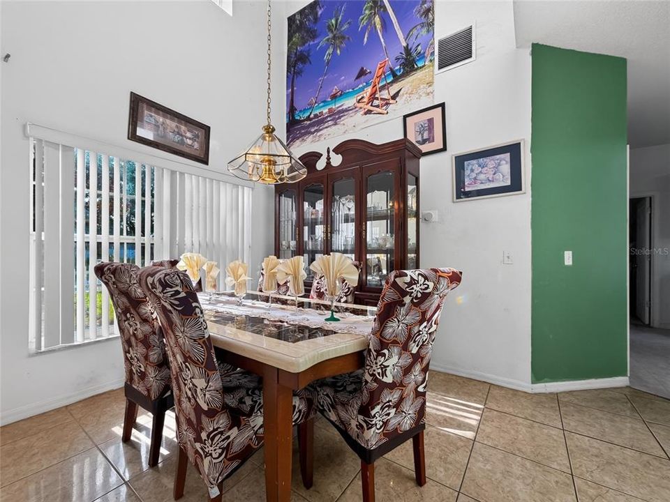 For Sale: $380,000 (4 beds, 2 baths, 2571 Square Feet)