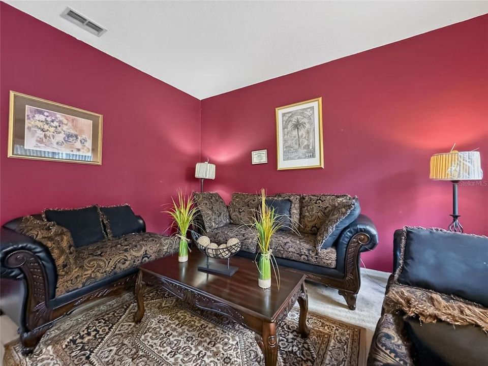 For Sale: $380,000 (4 beds, 2 baths, 2571 Square Feet)