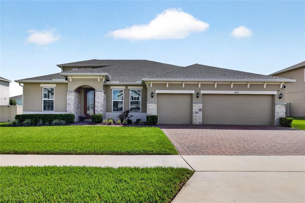 For Sale: $659,000 (5 beds, 4 baths, 3321 Square Feet)