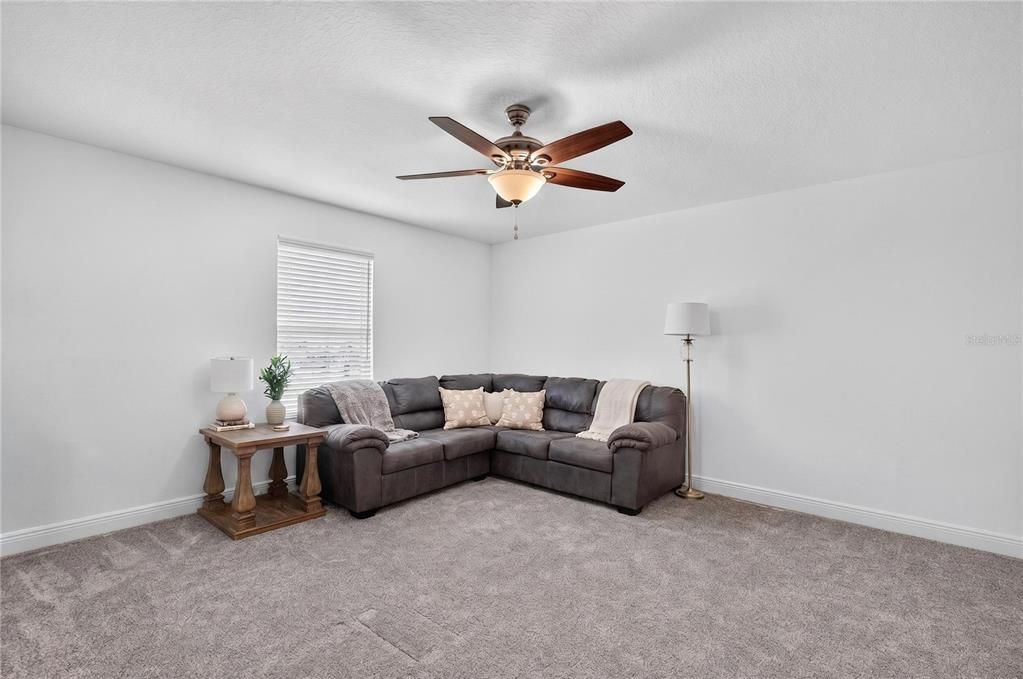 For Sale: $659,000 (5 beds, 4 baths, 3321 Square Feet)