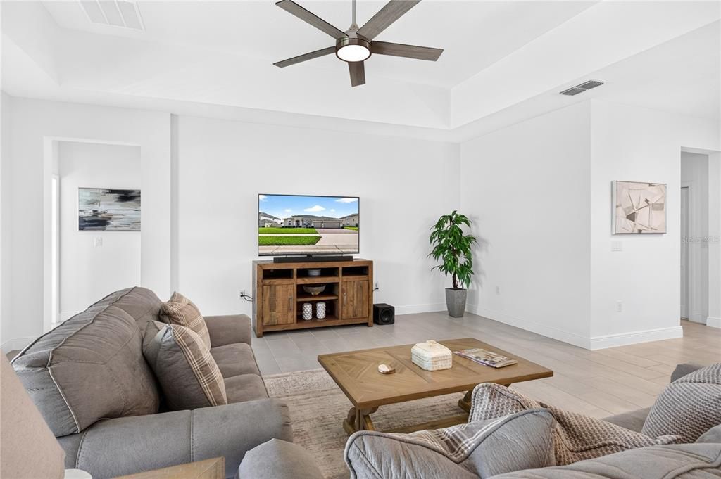 For Sale: $659,000 (5 beds, 4 baths, 3321 Square Feet)