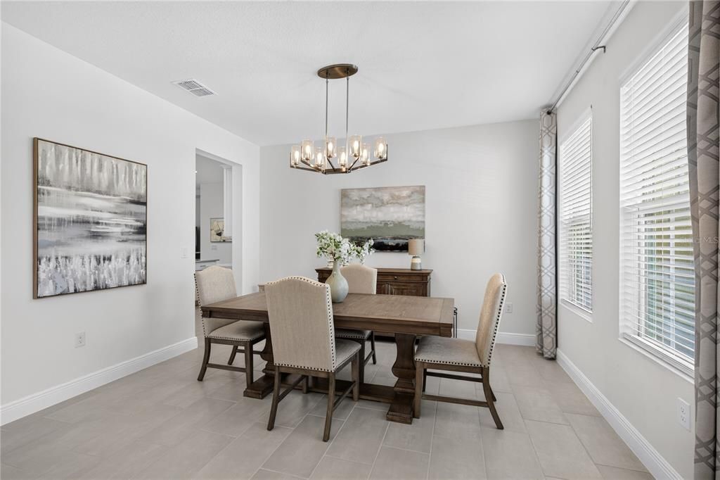For Sale: $659,000 (5 beds, 4 baths, 3321 Square Feet)