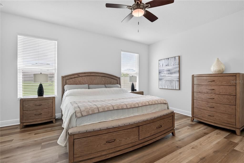 For Sale: $659,000 (5 beds, 4 baths, 3321 Square Feet)