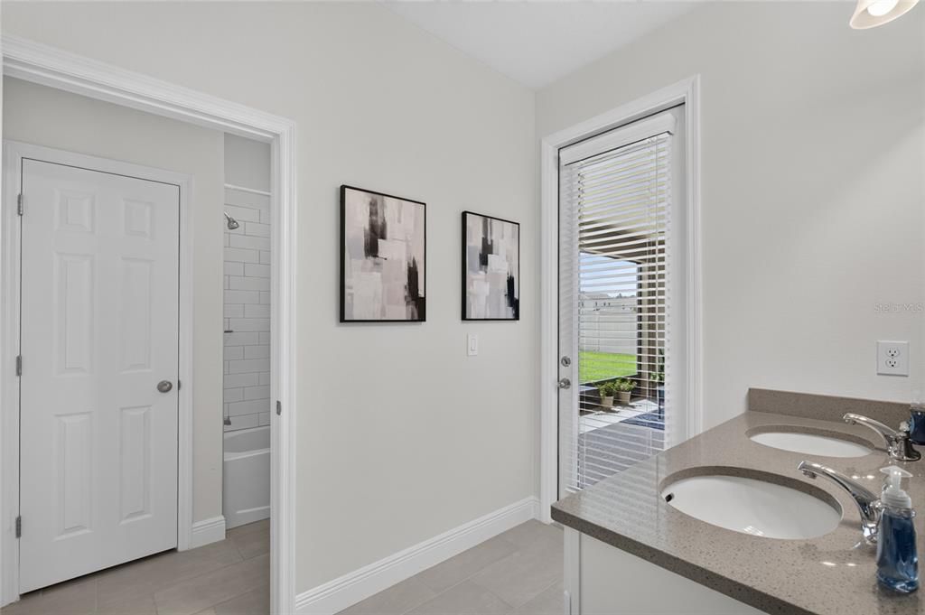 For Sale: $659,000 (5 beds, 4 baths, 3321 Square Feet)
