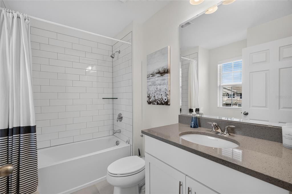 For Sale: $659,000 (5 beds, 4 baths, 3321 Square Feet)