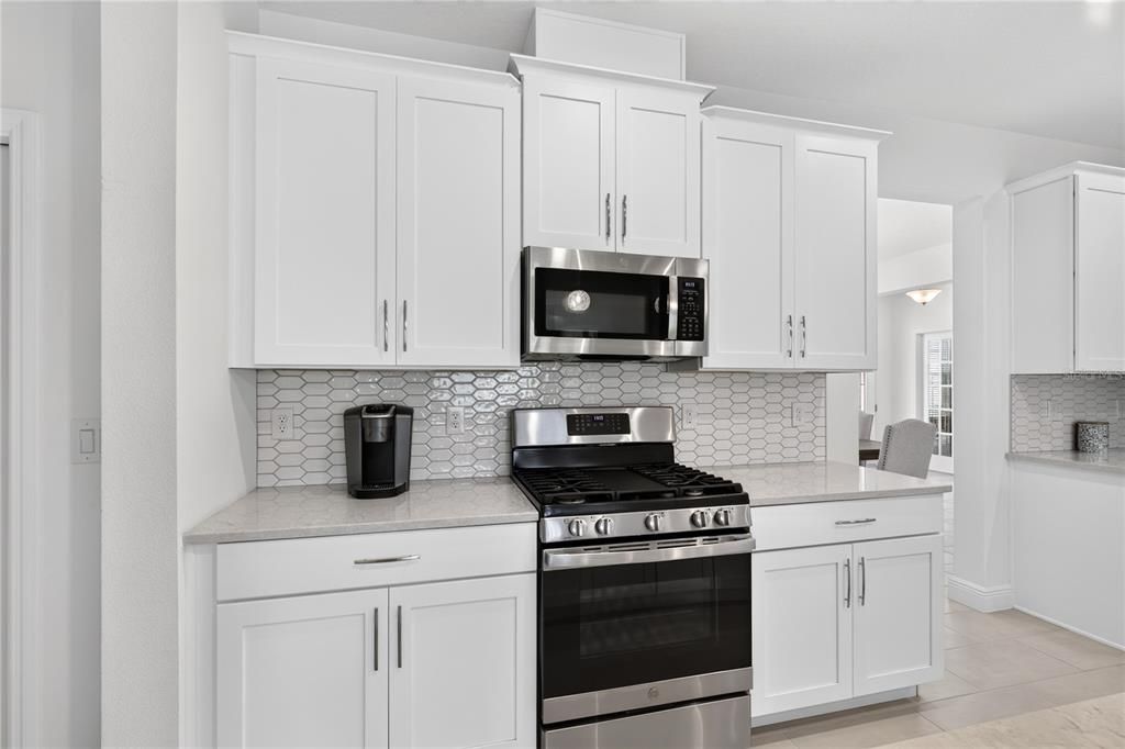 For Sale: $659,000 (5 beds, 4 baths, 3321 Square Feet)