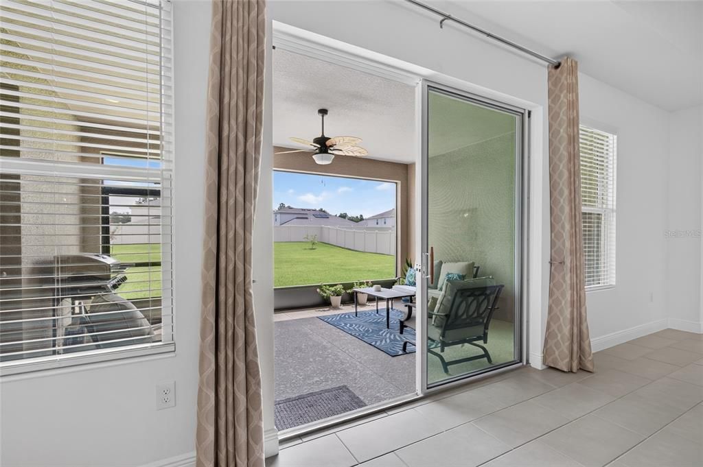 For Sale: $659,000 (5 beds, 4 baths, 3321 Square Feet)