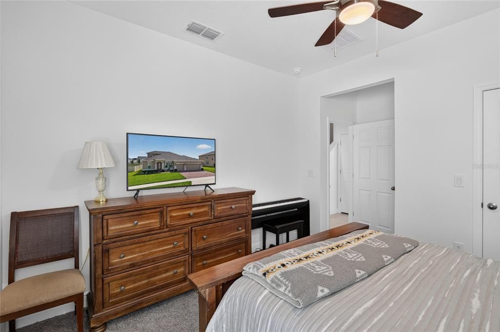 For Sale: $659,000 (5 beds, 4 baths, 3321 Square Feet)