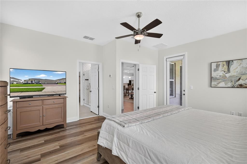 For Sale: $659,000 (5 beds, 4 baths, 3321 Square Feet)