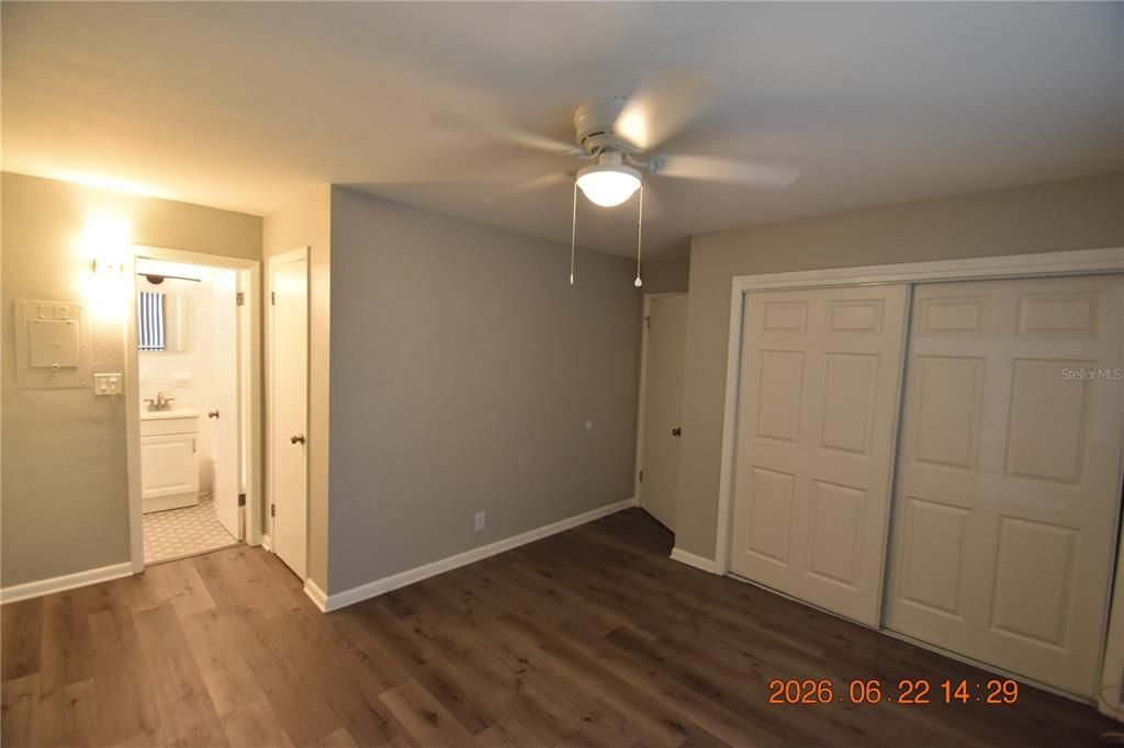 For Rent: $1,395 (1 beds, 1 baths, 550 Square Feet)