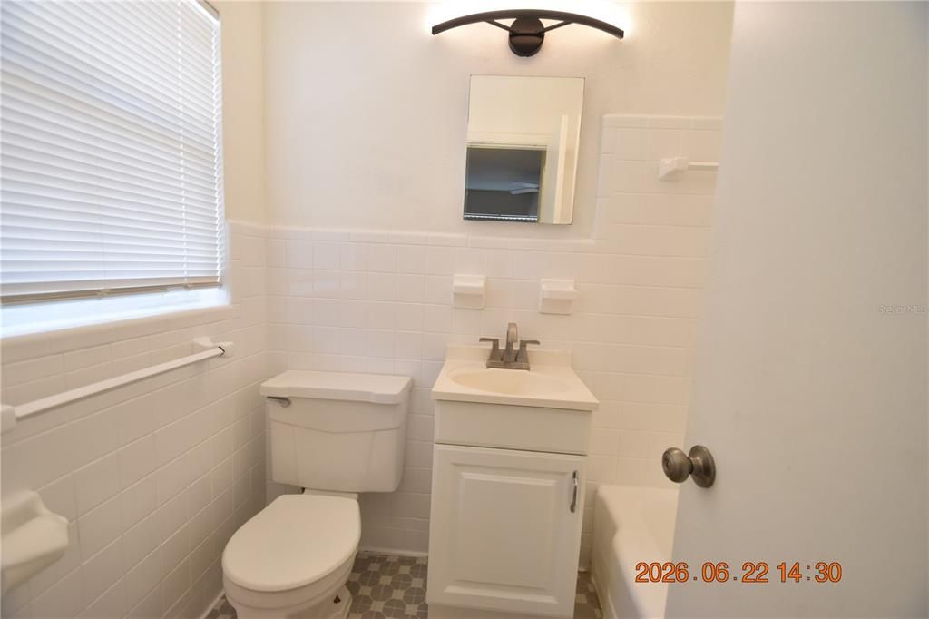 For Rent: $1,395 (1 beds, 1 baths, 550 Square Feet)