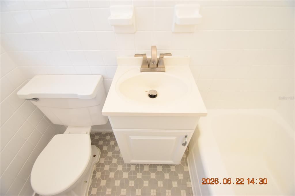 For Rent: $1,395 (1 beds, 1 baths, 550 Square Feet)