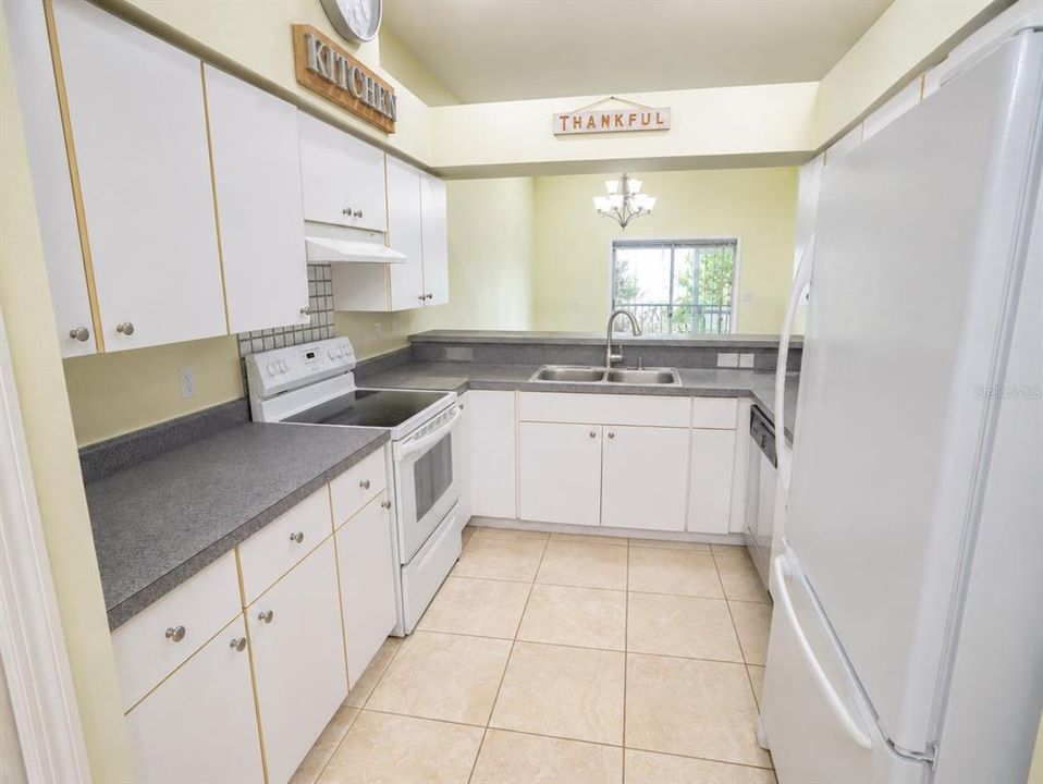 En Venta: $229,999 (2 camas, 2 baños, 1053 Pies cuadrados)