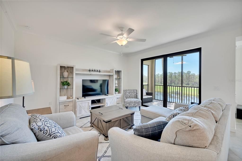 For Rent: $1,900 (2 beds, 2 baths, 1107 Square Feet)