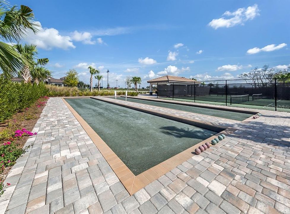 For Rent: $1,900 (2 beds, 2 baths, 1107 Square Feet)