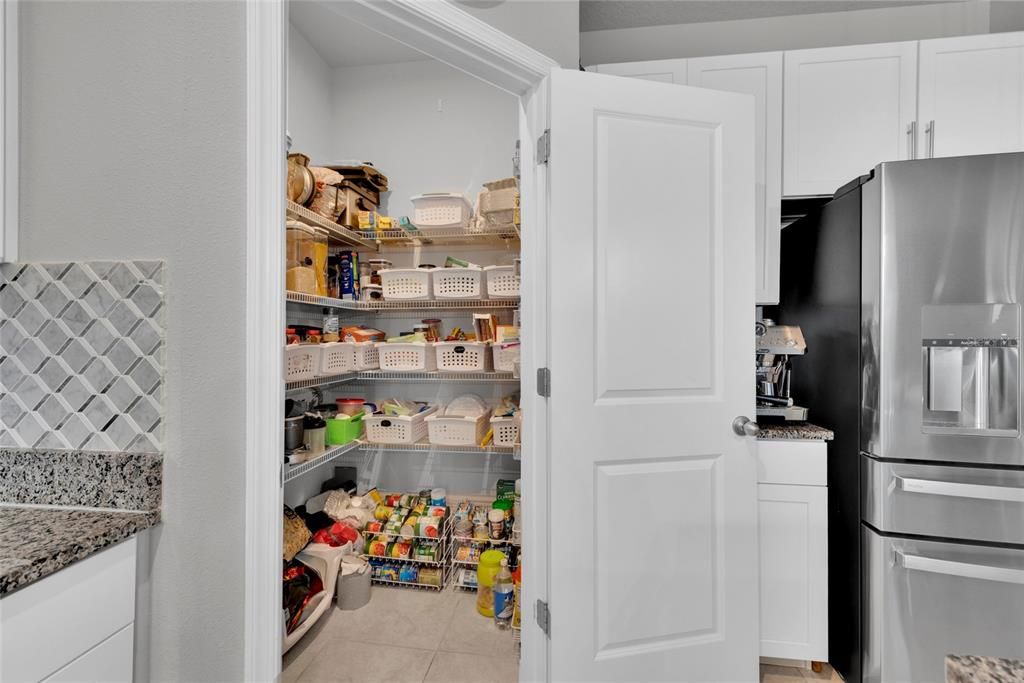 На продажу: $519,900 (3 спален, 2 ванн, 1802 Квадратных фут)